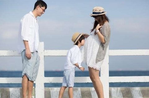 代生宝宝能吃榴莲吗？——营养与安全的探讨